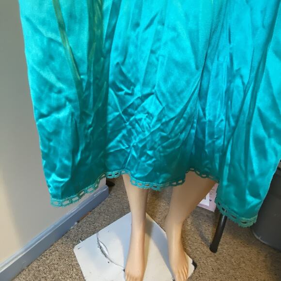 Vtg VanityFair Nightgown Robe Peignoir 2PC Set Nylon Lace Turquoise USA Fairy M - Picture 11 of 14